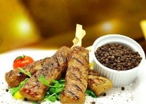 Kebab-kambing-saus-tomat