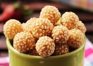 Aneka Cara membuat Roti Goreng Wijen, Praktis dan Mudah 