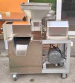 Mesin Pemeras Santan 300 Butir/Jam Agrowindo AGR-STN300