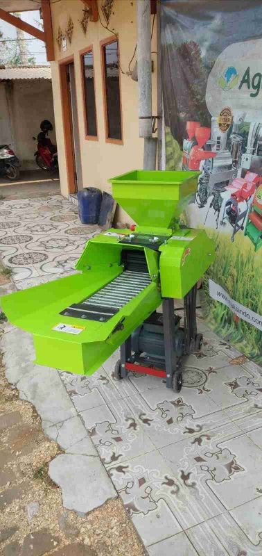 Mesin Pencacah Rumput, Sayuran, Buah dan Limbah Organik Serbaguna Agrowindo AGR-CTB300 - Gambar 5